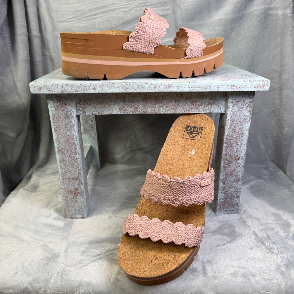 Reef Cushion Vista Higher Sandals Womens 10 Pink Scalloped Platform Slides Lug